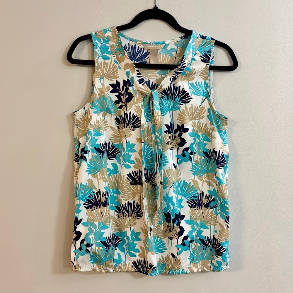 Banana Republic Floral Sleeveless Blouse - Blue and Tan